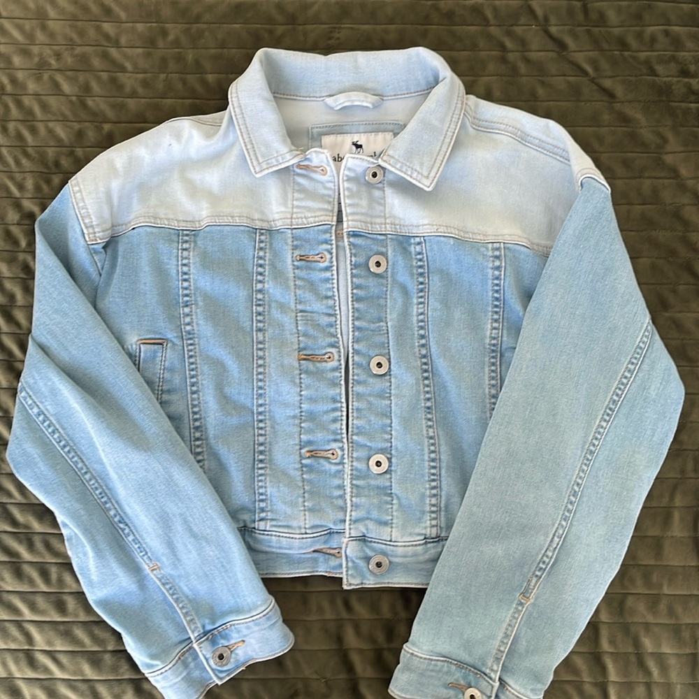 Girls two-toned denim jacket